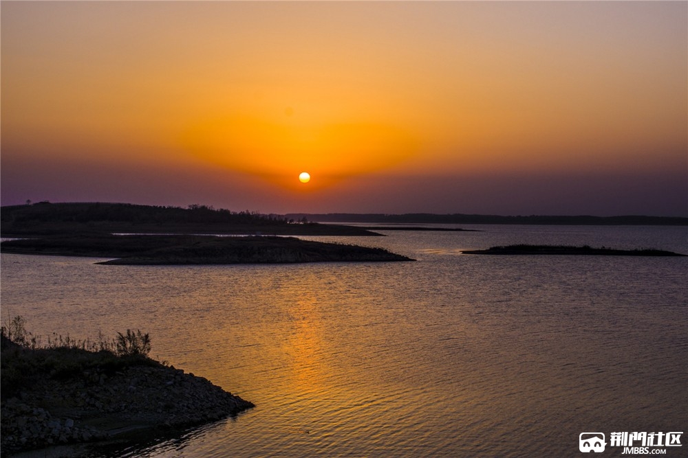 a24890936_01000.jpg