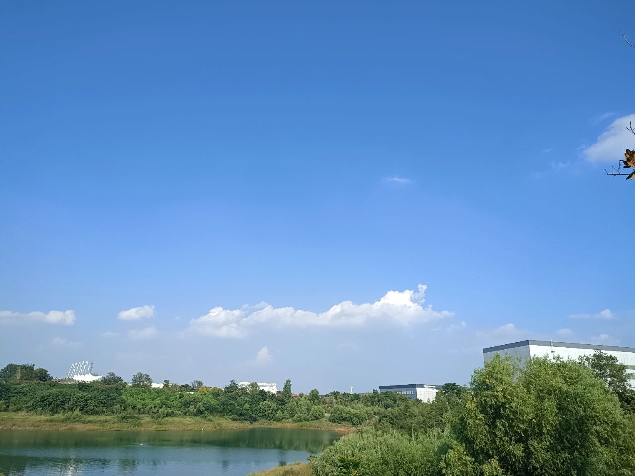 20250714023919front2_0_3091325_FsCOhLQIutBPPdi6QT6CSaH-Xqfx.jpg
